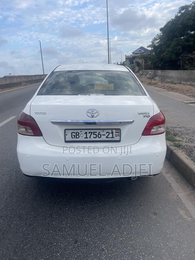 Toyota Yaris 2010 White