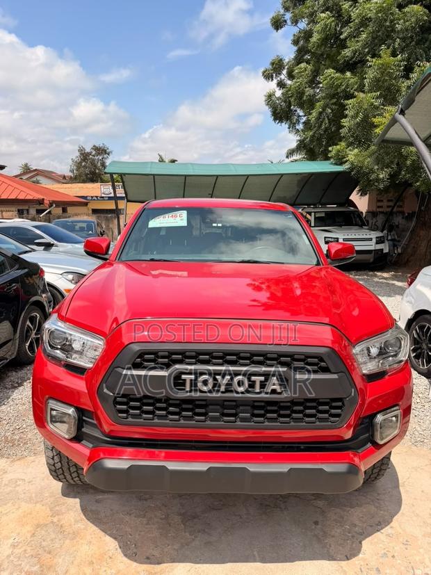 Toyota Tacoma 2020 Red