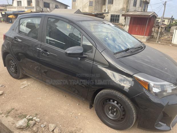 Toyota Yaris LE Hatchback 5dr 2015 Black