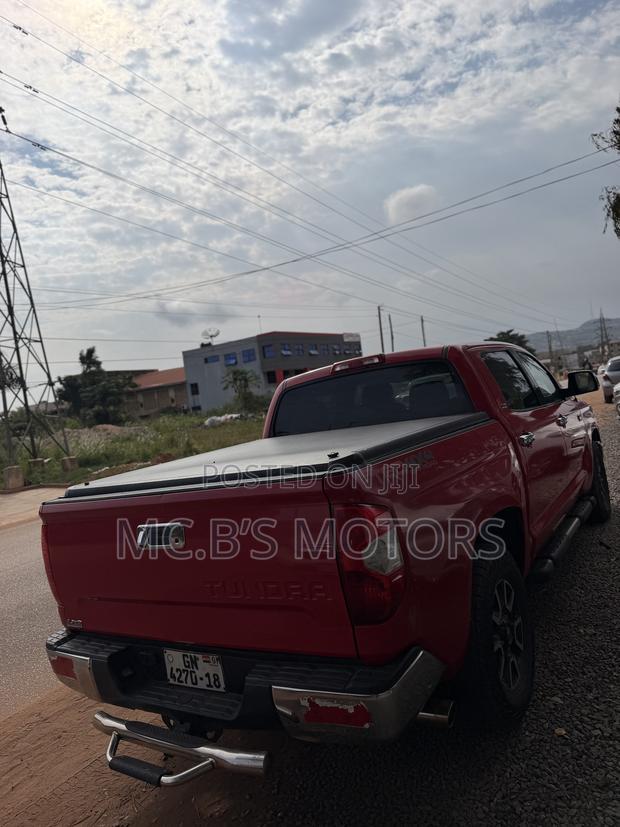 Toyota Tundra 2014 Red
