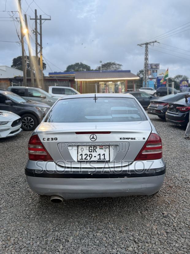 Mercedes-Benz C230 2005 Silver