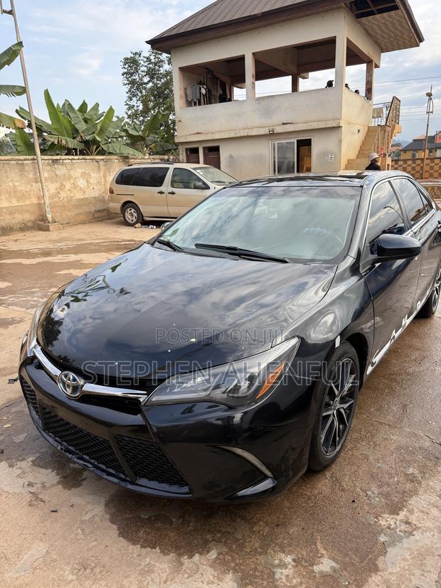 Toyota Camry SE 4dr Sedan (2.5L 4cyl 6A) 2016 Black