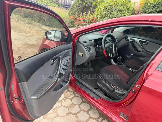 Hyundai Elantra Limited 4dr Sedan (1.8L 4cyl 6A) 2015 Red