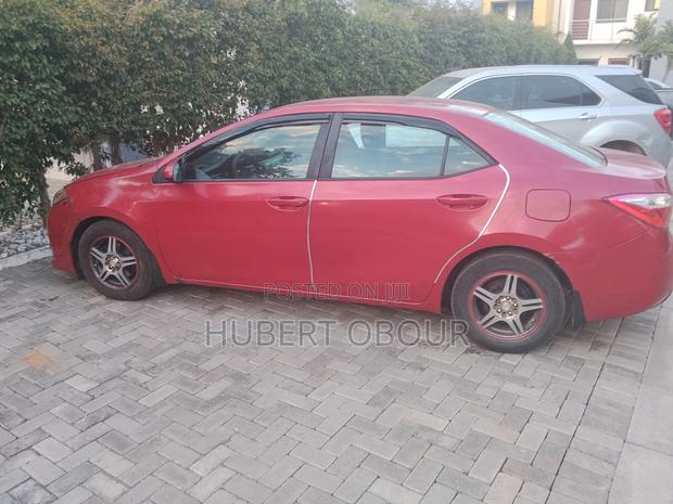 Toyota Corolla 2015 Red