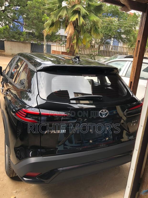 New Toyota Frontlander 2.0 Hybrid FWD 2025 Black