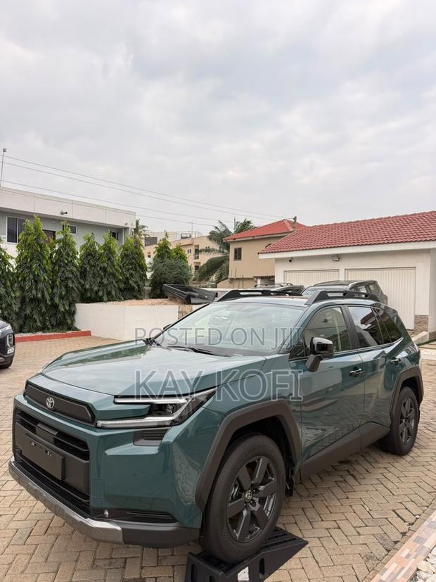 New Toyota RAV4 XSE 2026 Green