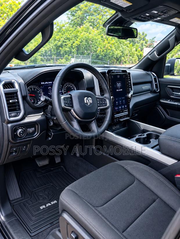 Dodge RAM 2025 Black