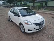 Toyota Yaris Base Hatchback 5dr 2010 White for sale