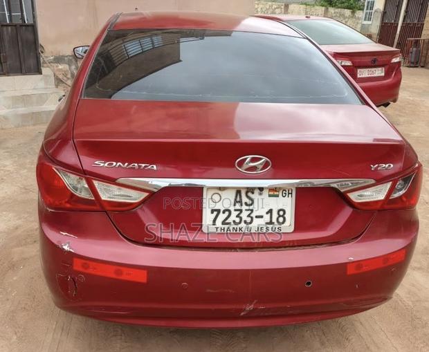 Hyundai Sonata GLS Sedan FWD (2.4L 4cyl 6A) 2013 Red