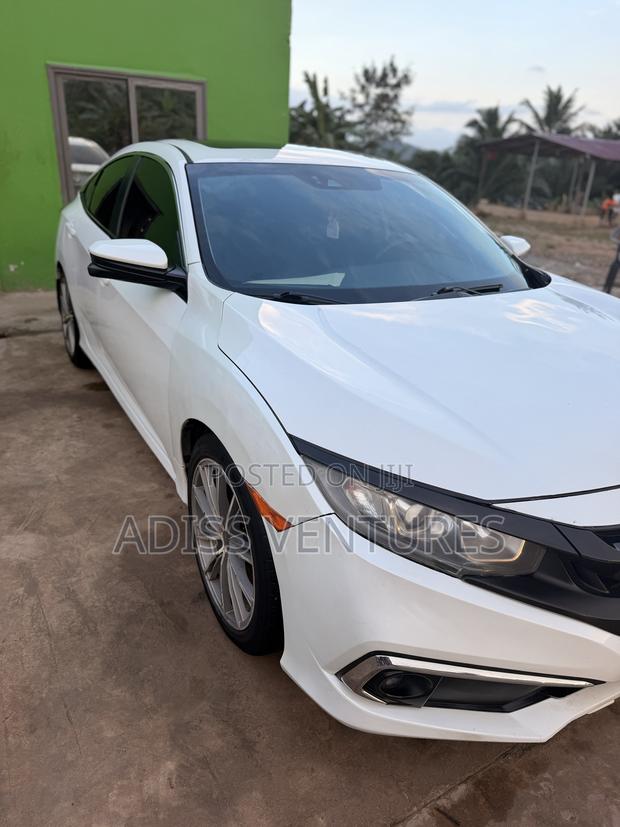 Honda Civic EX Sedan 2018 White