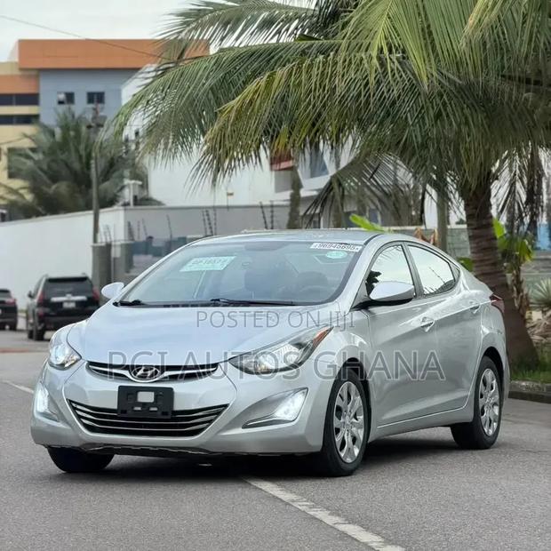 Hyundai Elantra SE Sedan FWD (1.8L 4cyl 6A) 2016 Silver