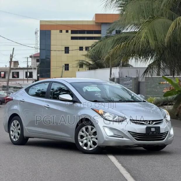 Hyundai Elantra SE Sedan FWD (1.8L 4cyl 6A) 2016 Silver