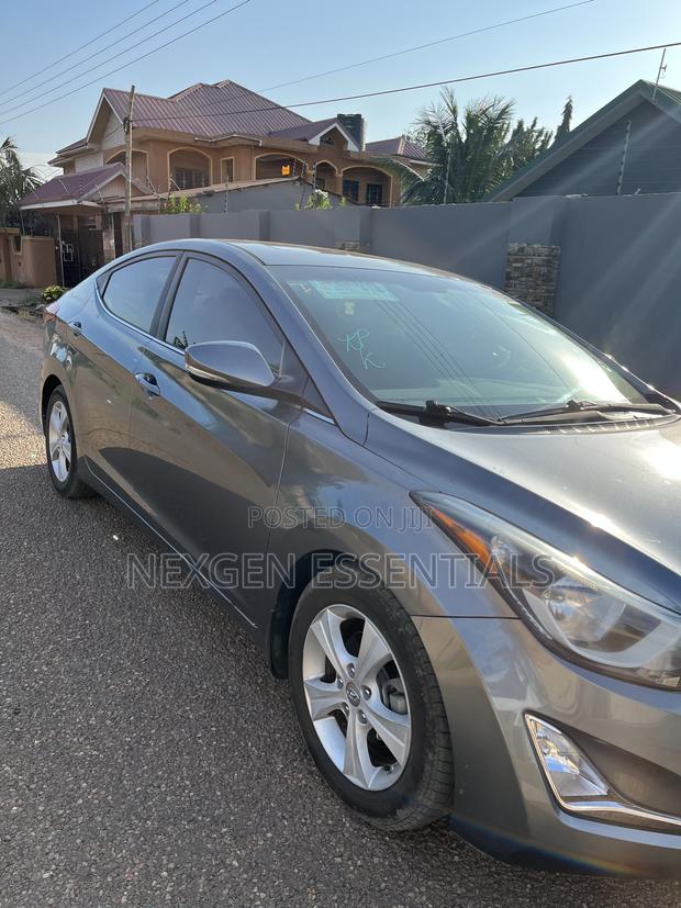 Hyundai Elantra Value Edition Sedan FWD (1.8L 4cyl 6A) 2016 Gray