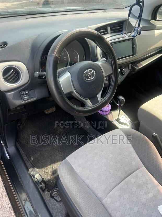 Toyota Vitz 2013 Black