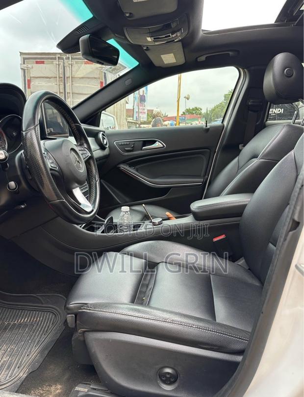 Mercedes-Benz GLA 250 2017 White