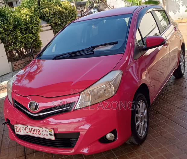 Toyota Vitz 1.3 AWD 3dr 2013 Pink