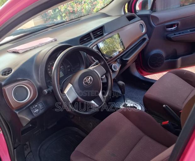 Toyota Vitz 1.3 AWD 3dr 2013 Pink