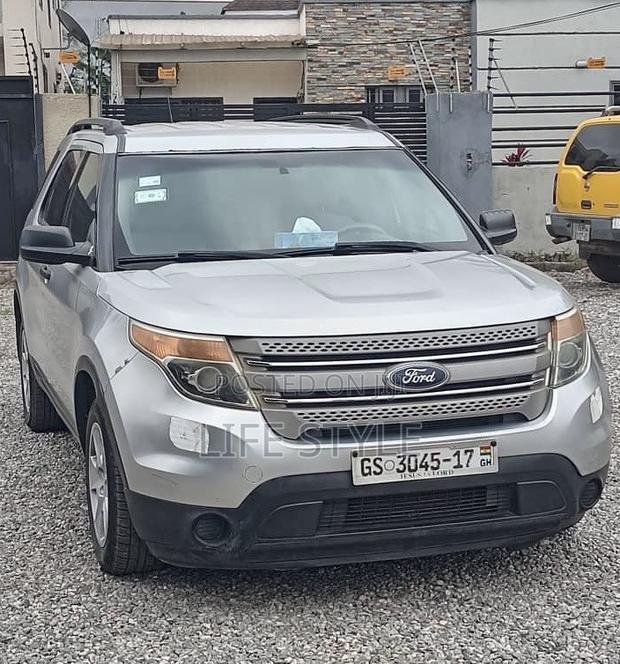 Ford Explorer 2016 Silver