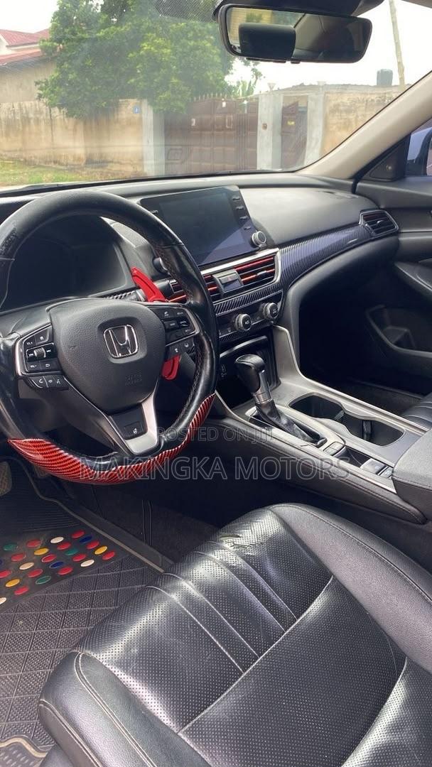 Honda Accord Touring 2018 White