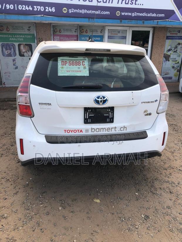 Toyota Prius 2015 White