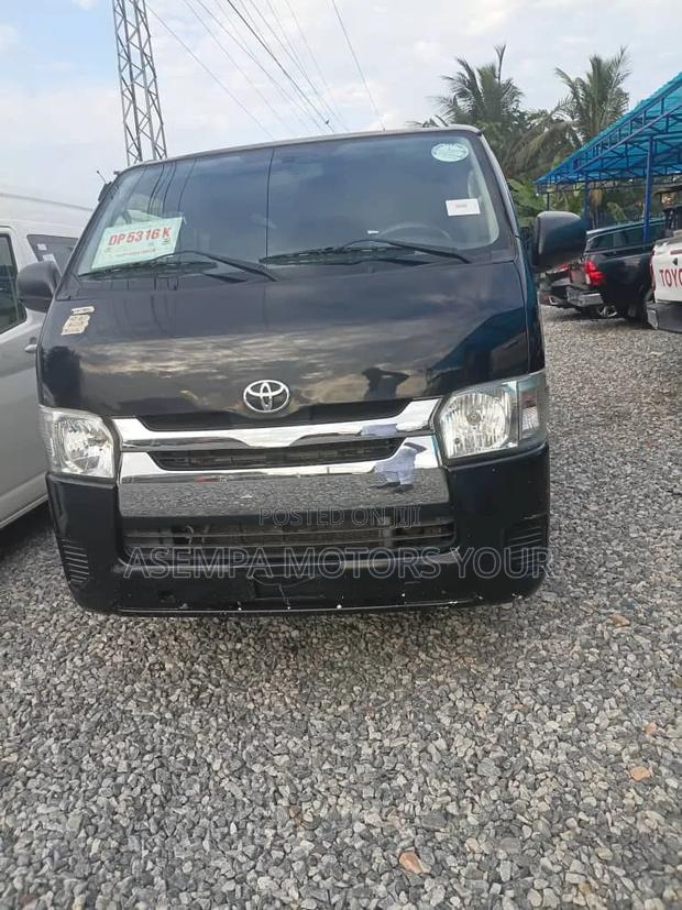 Toyota IST 2016 Black