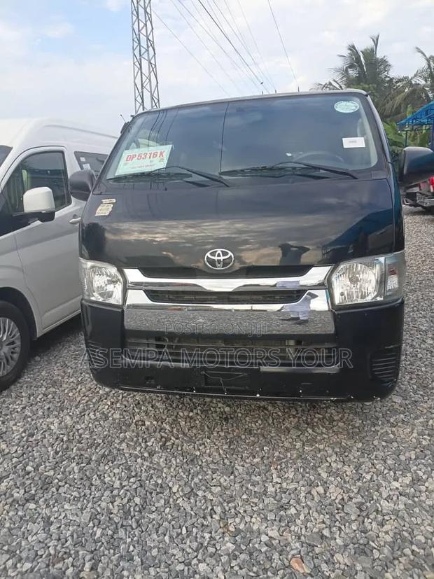 Toyota IST 2016 Black