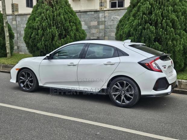 Honda Civic Si 4dr Sedan (1.5L 4cyl) 2017 White