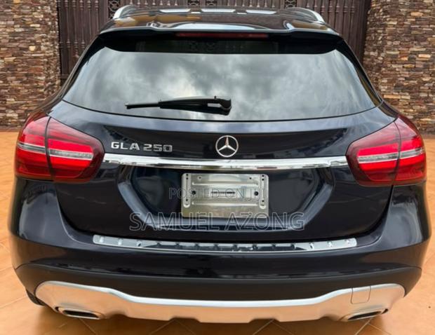 Mercedes-Benz GLA 250 2019 Black