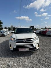 Toyota Highlander LE 2019 White for sale