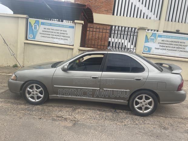 Nissan Sentra 2004 Silver
