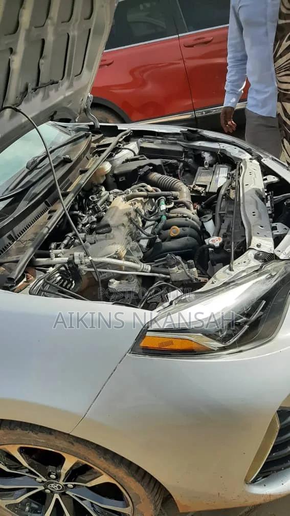 Toyota Corolla 2017 White