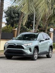 Toyota RAV4 XLE 2022 Gray for sale