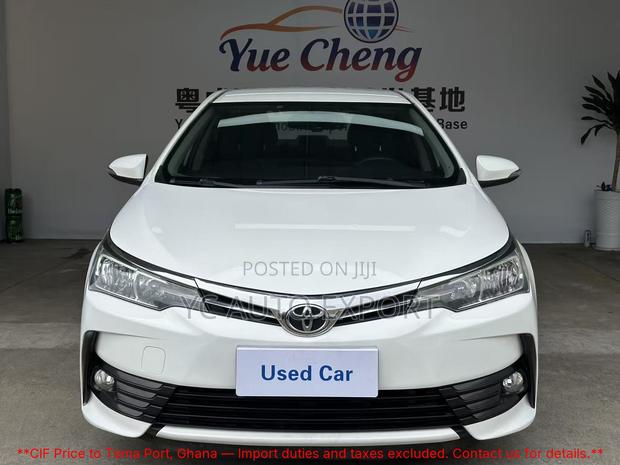 Toyota Corolla 2018 White