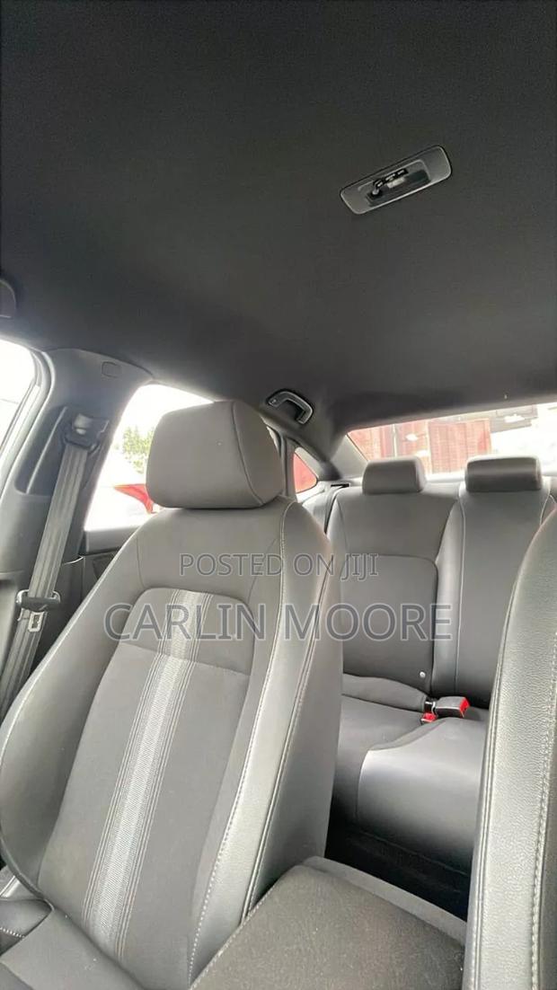 Hyundai Elantra 2014 Red