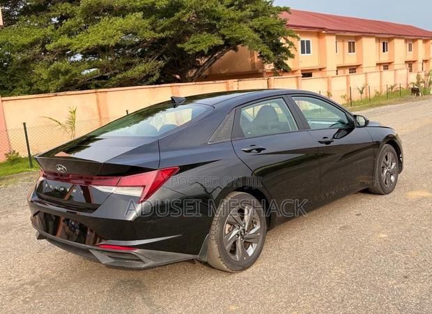 Hyundai Elantra Limited 2021 Black