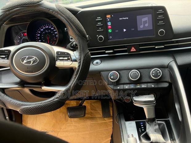 Hyundai Elantra Limited 2021 Black