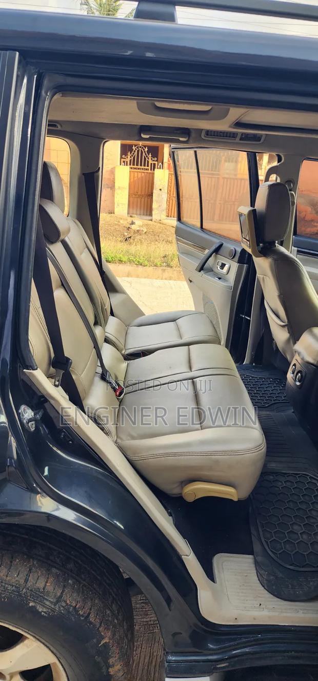 Mitsubishi Pajero 3.0 2012 Black