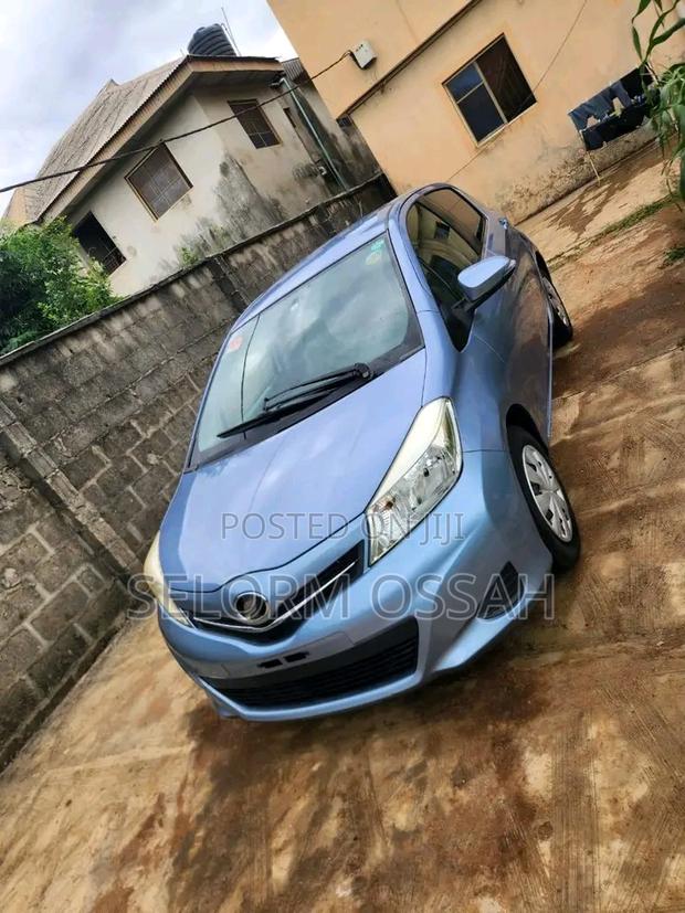 Toyota Vitz 2012 Blue