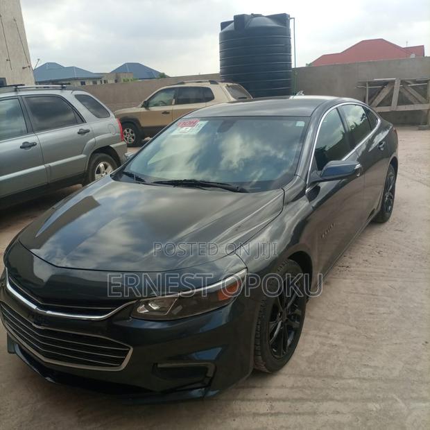 Chevrolet Malibu LT w/1LT 2017 Gray