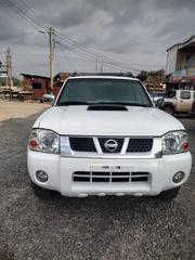 Nissan Hardbody 2014 White for sale