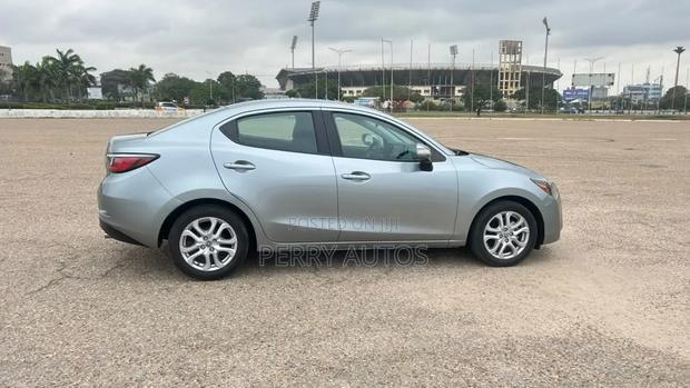 Toyota Yaris 2016