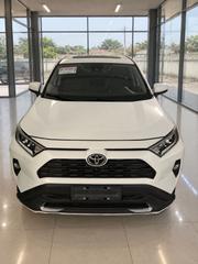 Toyota RAV4 XLE Premium 2021 White for sale