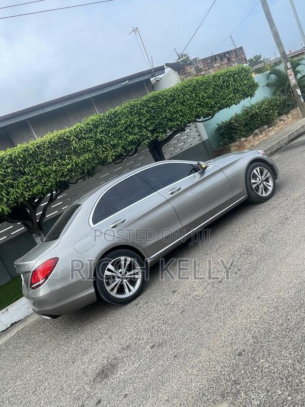 Mercedes-Benz C300 2020 Gray