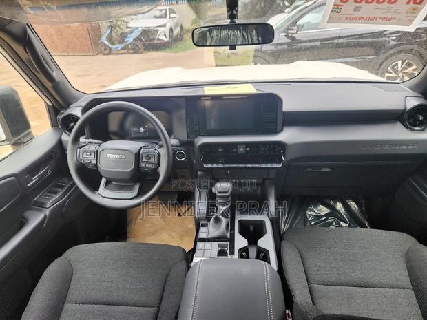 New Toyota Land Cruiser Prado 2.8 2024 White