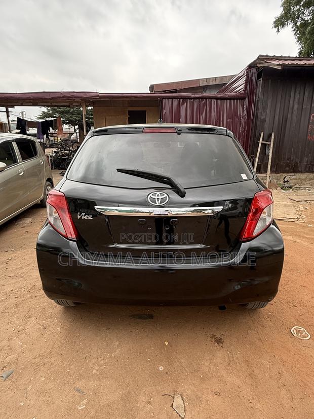 Toyota Vitz 2011 Black