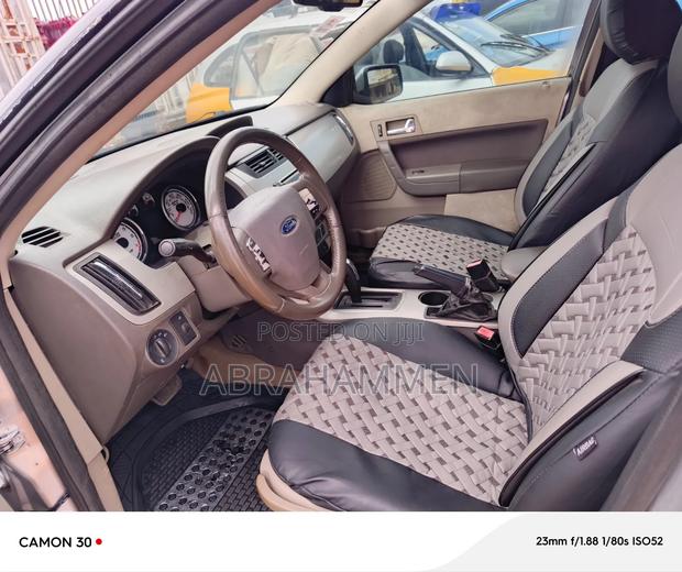 Ford Focus 2009 Silver