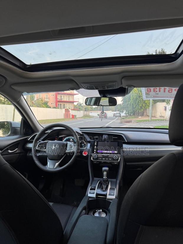 Honda Civic EX Sedan 2018 Silver