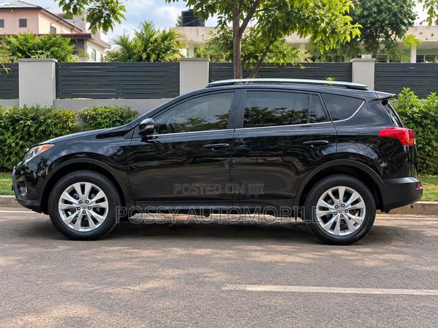 Toyota RAV4 Limited 4dr SUV AWD (2.5L 4cyl 6A) 2015 Black