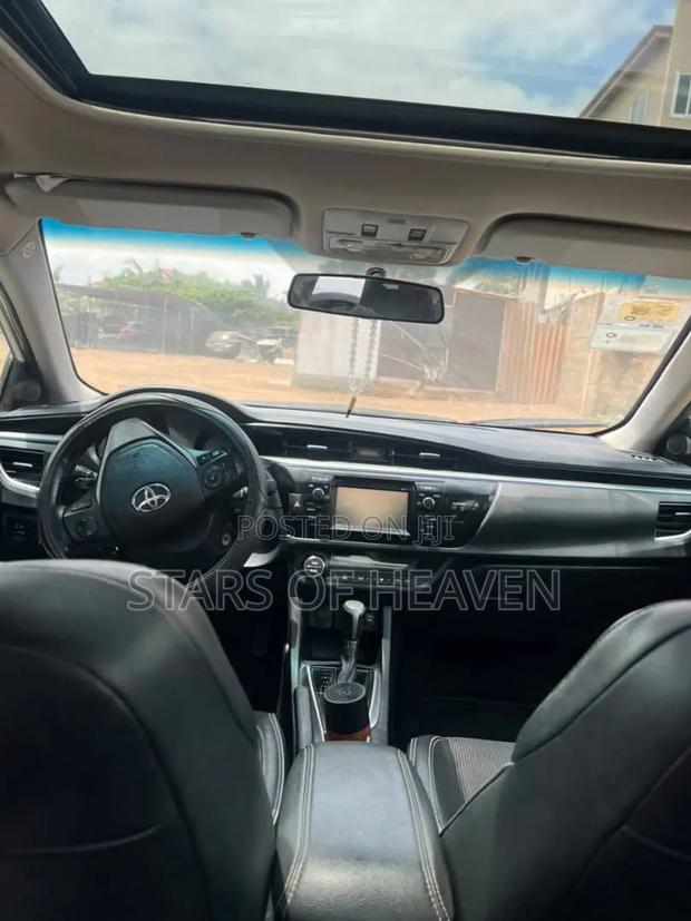 Toyota Corolla 2016 White