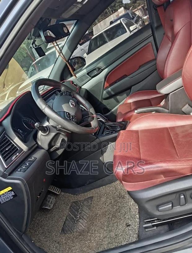Hyundai Avante 2018 Blue